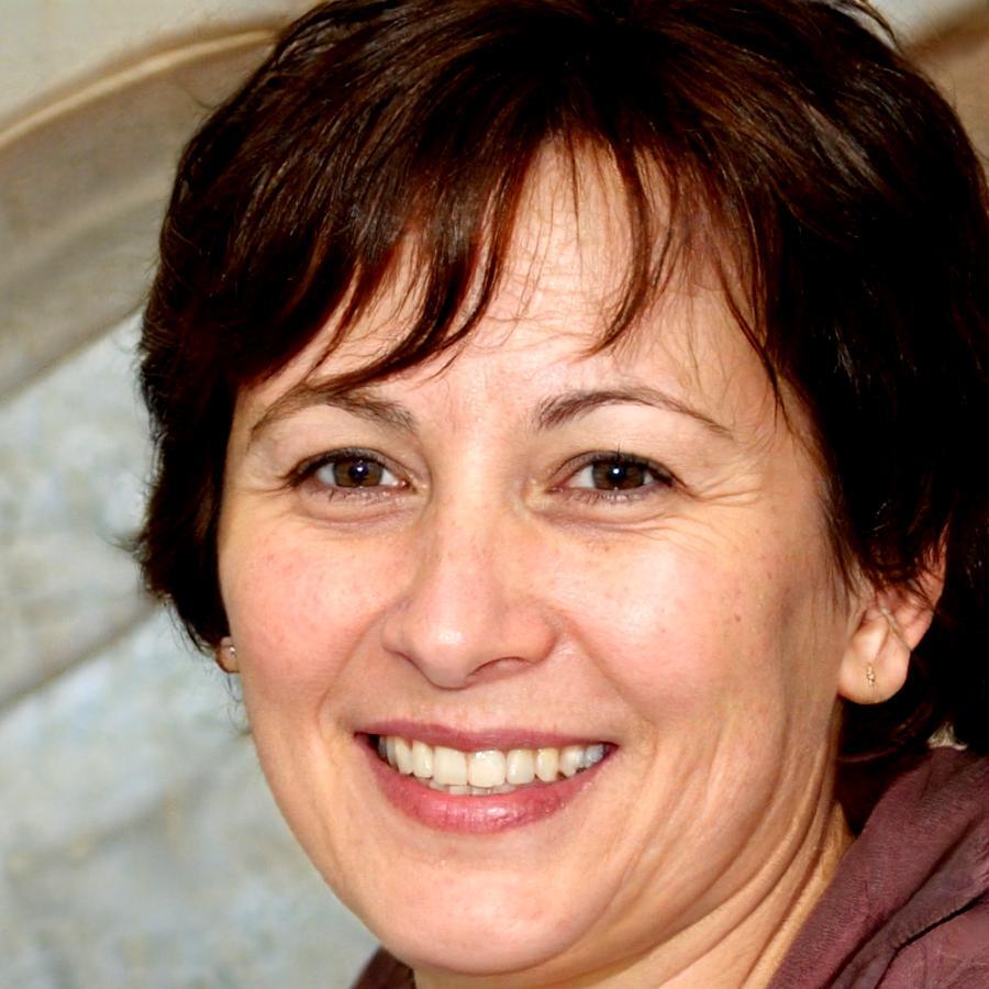 Retrato de Esperanza Villareal, fisioterapeuta especializada en prevención